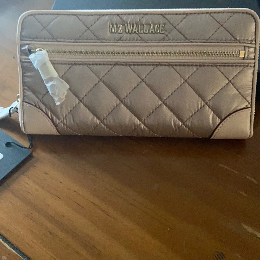 Mz Wallace Crosby long Wallet